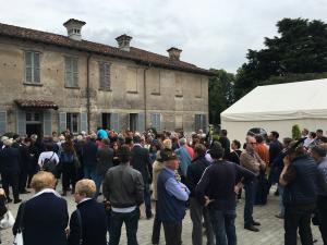 Nella foto un momento dell'inaugurazione della tensostruttura presso Villa Cicogna